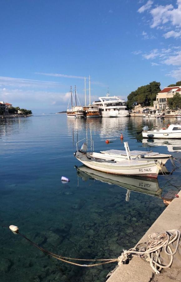 Villa Antoni Ražanj Buitenkant foto