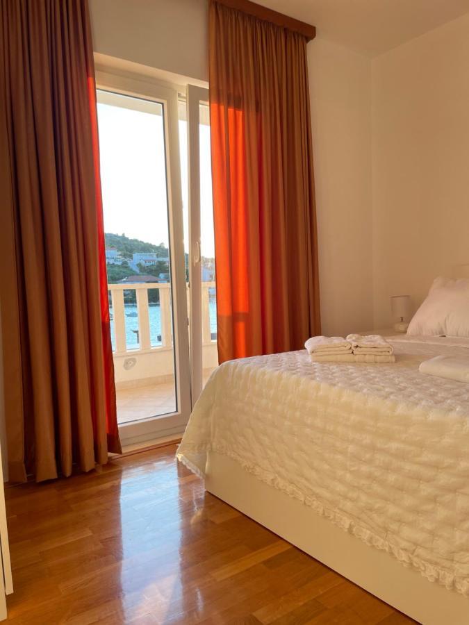 Villa Antoni Ražanj Buitenkant foto